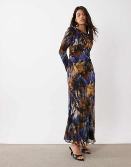 Daska Daska chiffon tie detail bias cut bell sleeve maxi dress in abstract print-Multi