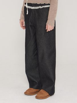 DEARSTALKER Lace Detailed Wide Low Rise Denim Pants [Black]