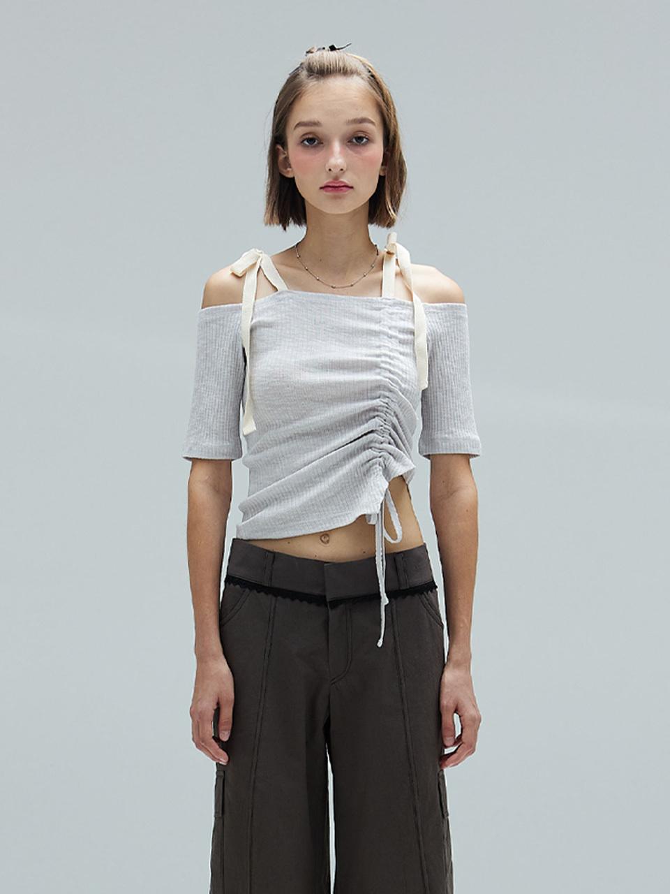 DEARSTALKER Ribbon Off Shoulder T-shirt_Light Grey
