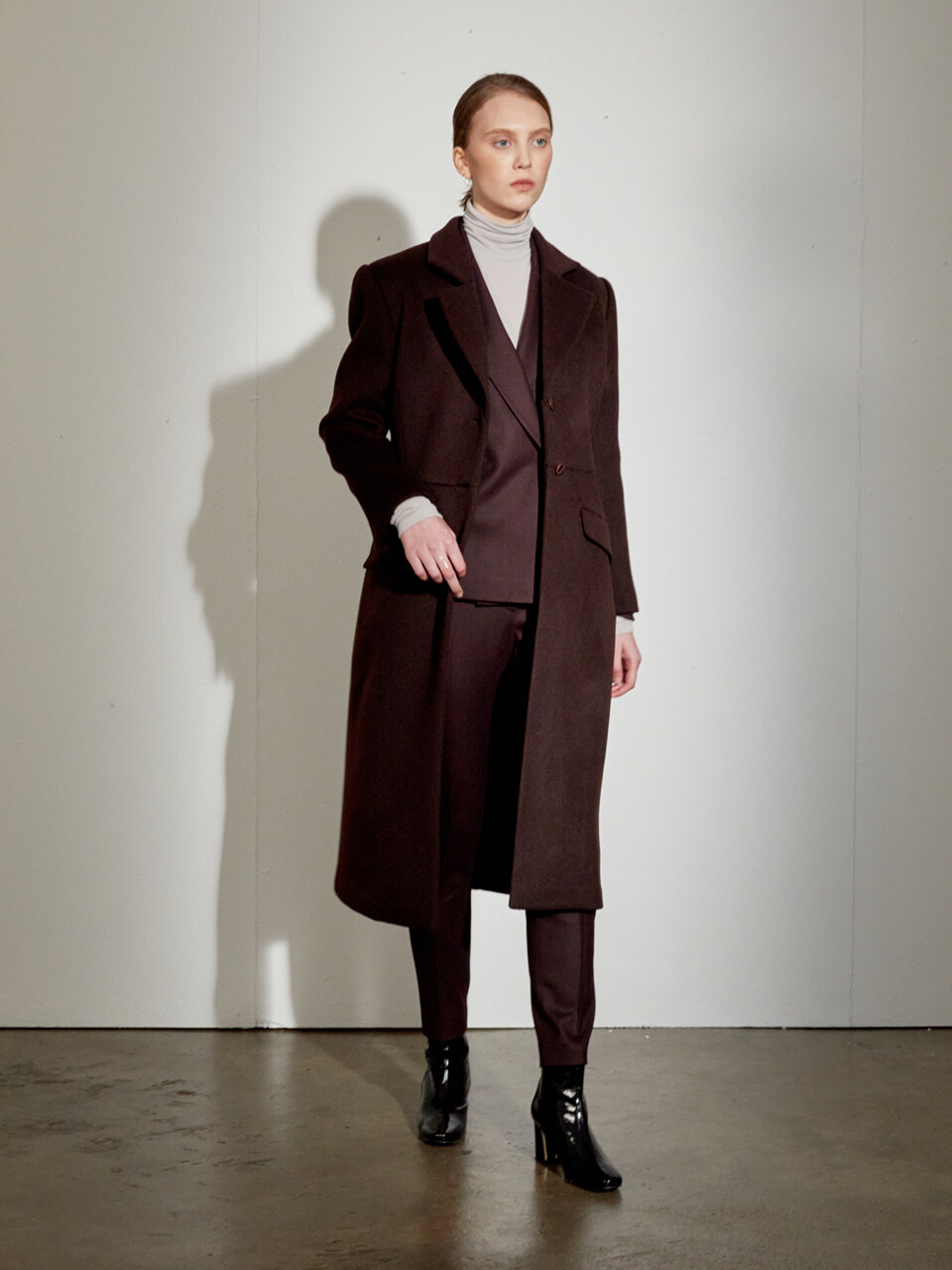 DEFEMME Cashmere Dor Coat_ Brown Wine