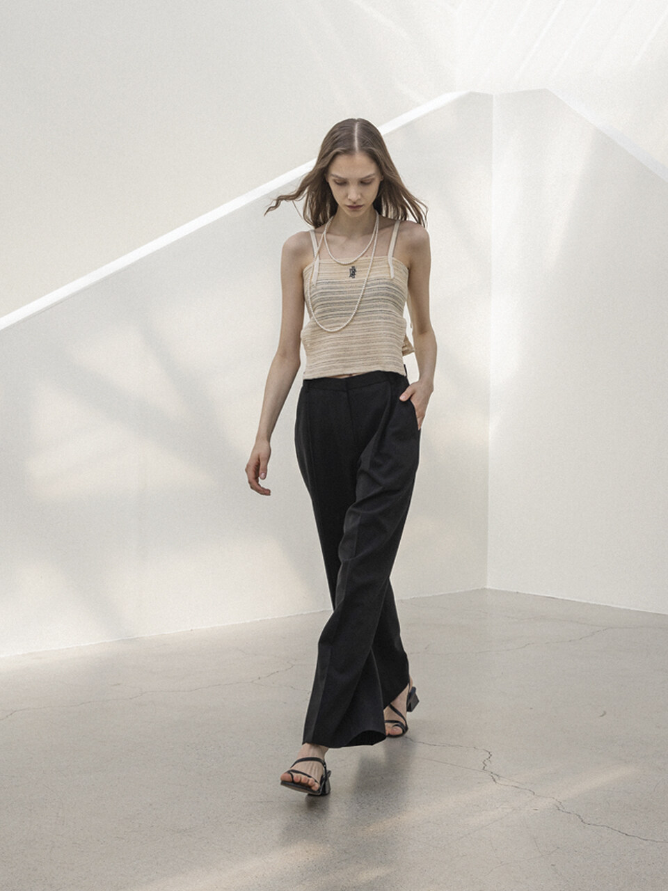 DEFEMME Life Wide One Tuck Pants Black