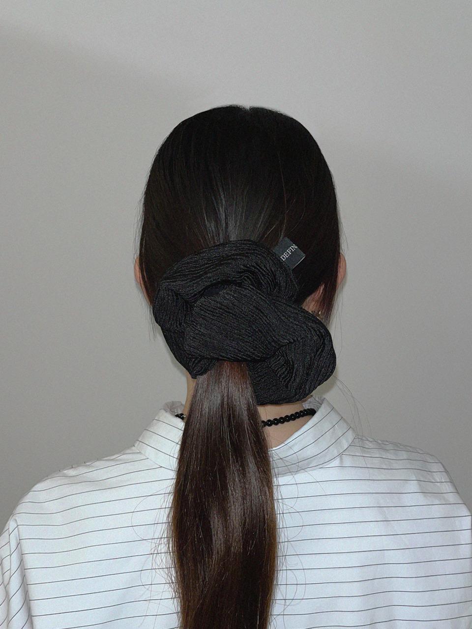 DEFINE OTHER Wrinkle Oversized Luxurious Scrunchie [Black]