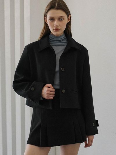 DEHEVE Cropped Contemporary Short Jacket [Black]