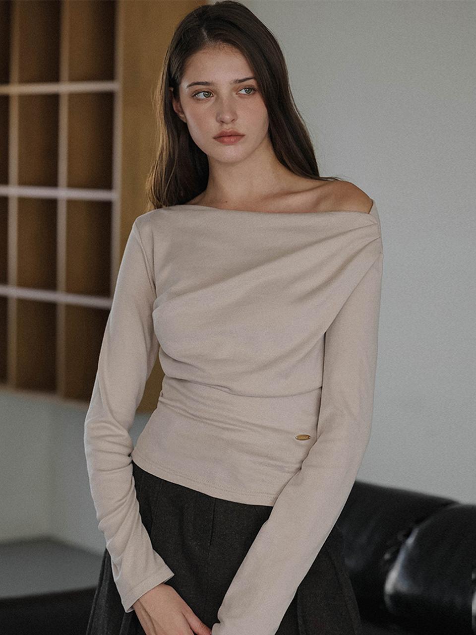 DEHEVE Off-shoulder Cotton-Spandex Sleeve Top [Beige]