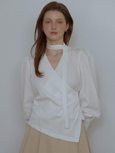 DEHEVE Puff Wrap Tie Diagonal Blouse [beige]