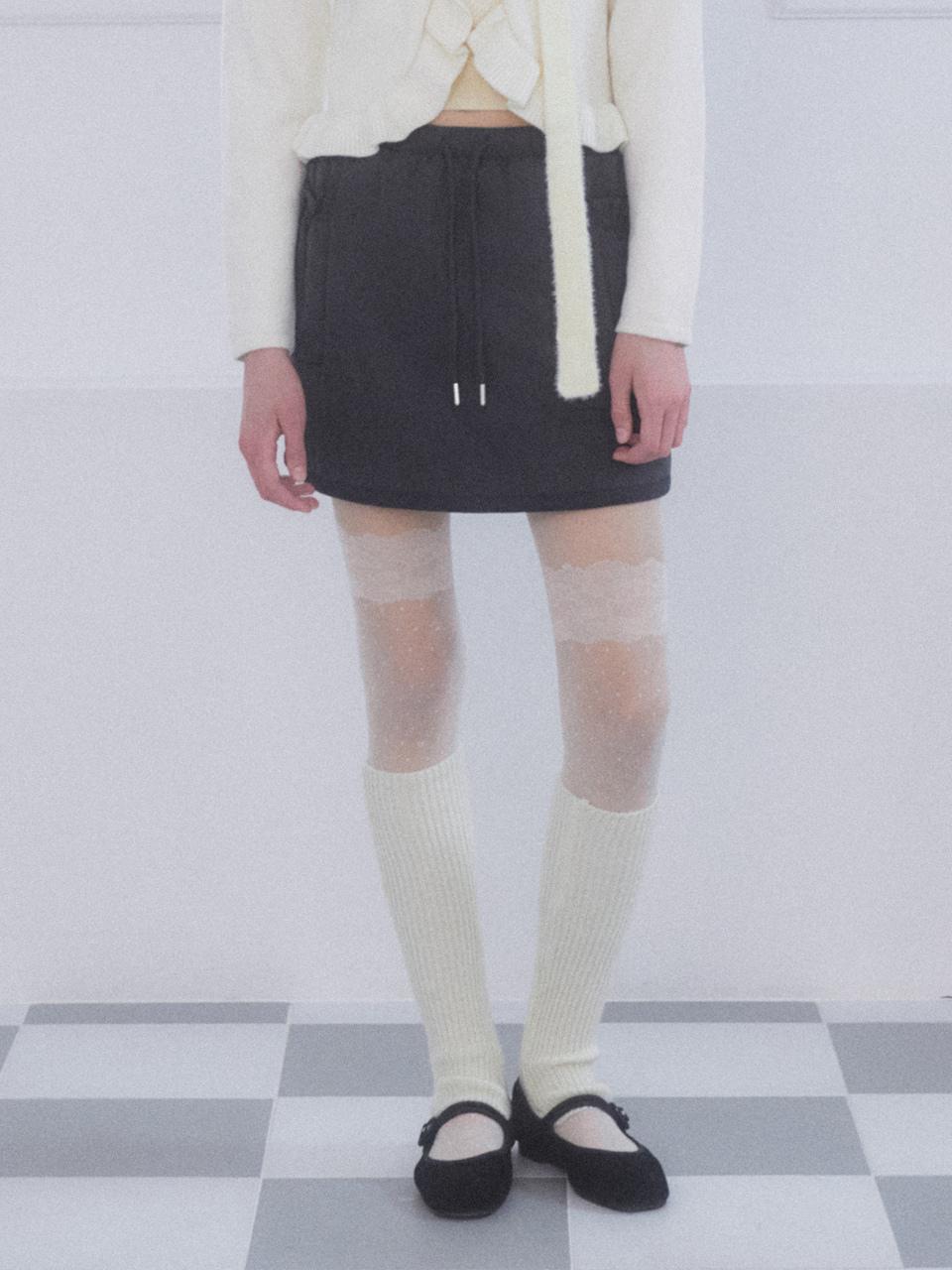 DELICCENT Padded mini skirt [CHARCOAL]
