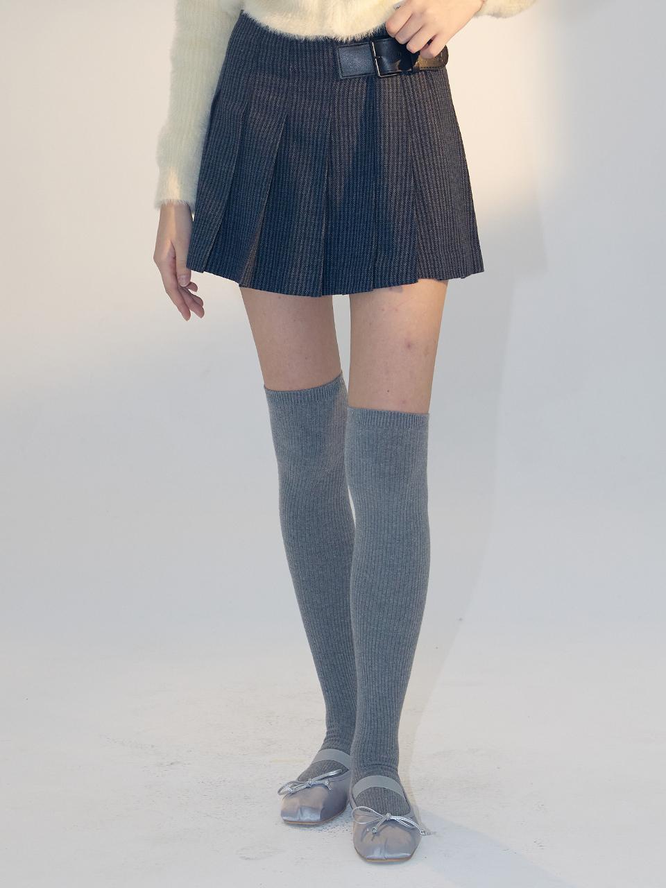 DELICCENT Shepherd's checkered mini skirt [GRAY]