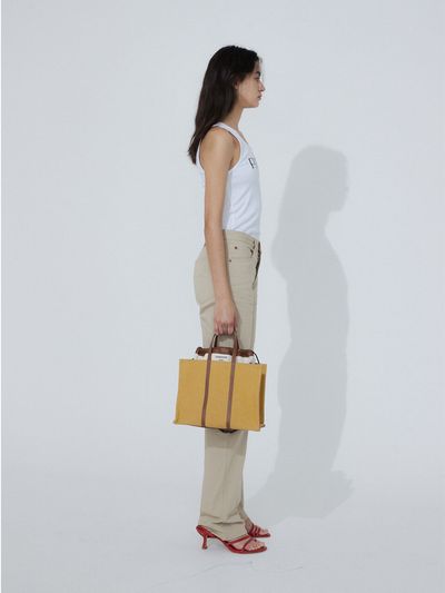 DeMAKER New Vase Tote Bag (M) - Mustard