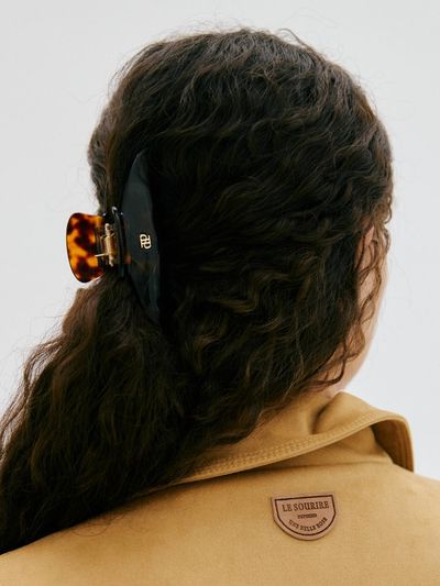 DEPOUND Cellulose Medium Curved Hair Claw [Brown]