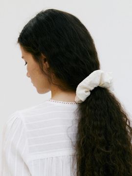 DEPOUND Eyelet Scrunchie [Natural]