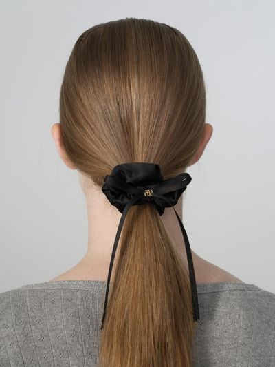DEPOUND ribbon charm scrunchie (satin) - black (S)