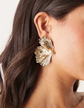 DesignB London DesignB London abstract flower petal earrings in gold