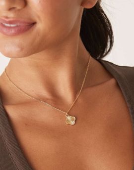 DesignB London DesignB London clover pendant necklace in gold tone