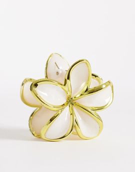 DesignB London DesignB London marble effect hawaiian flower hair clawclip with gold trim in pearl