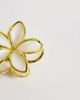 DesignB London DesignB London marble effect hawaiian flower hair clawclip with gold trim in pearl - 3