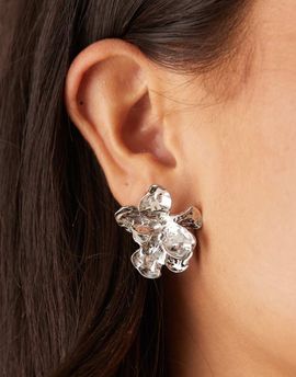 DesignB London DesignB London molten flower stud earrings in silver