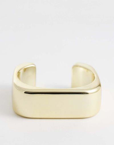 DesignB London DesignB London open bangle bracelet in gold tone