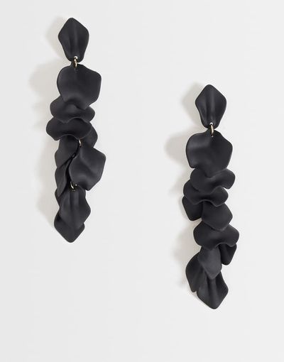 DesignB London DesignB London petals drop earrings in black-GOLD
