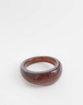 DesignB London DesignB London resin ring in dark brown