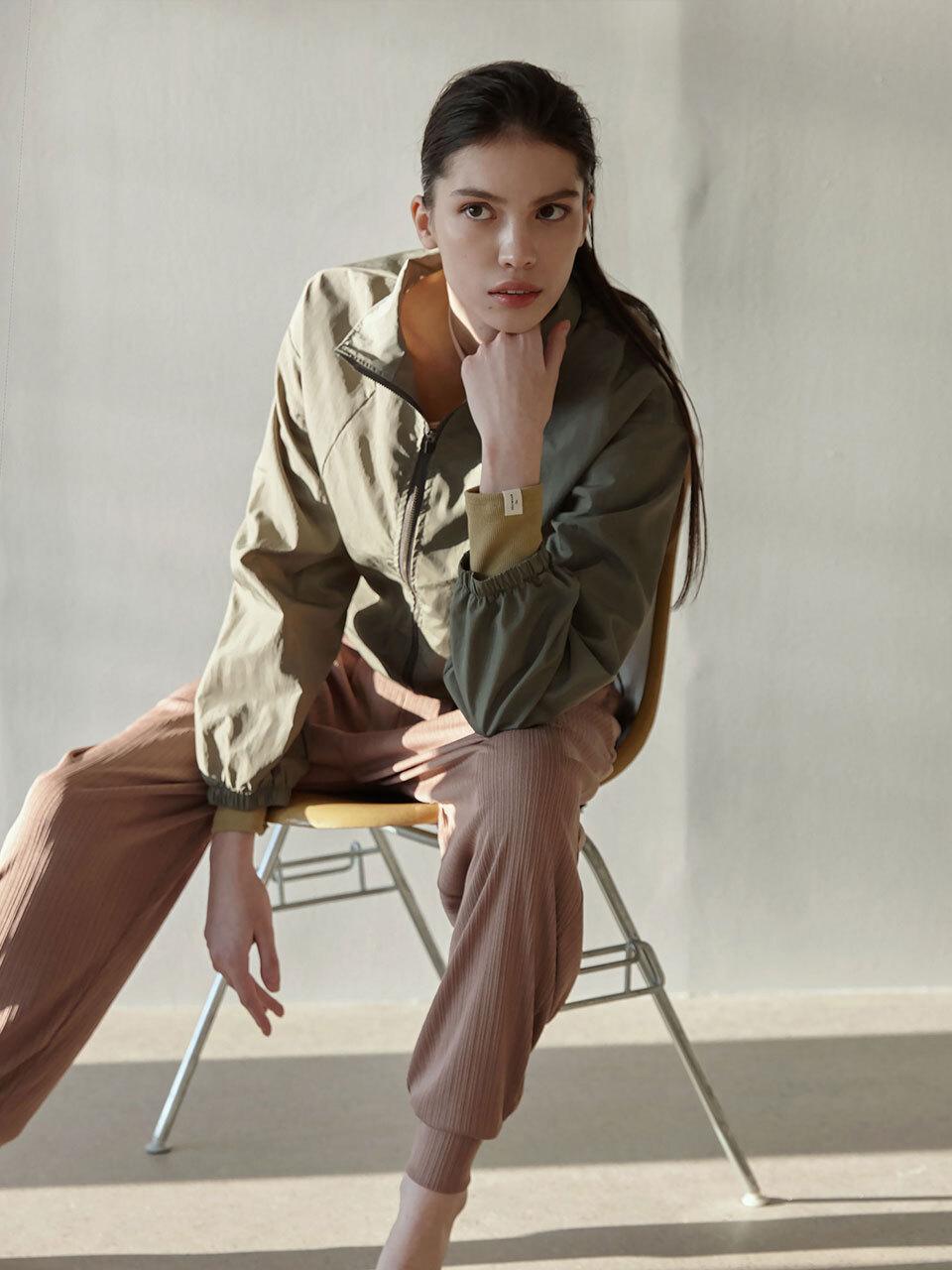 DEVIWEAR Fine String Cropped Water-resistant Yoga Jacket [Khaki] (DEVI-O0019)