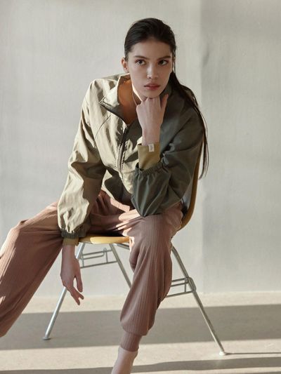 DEVIWEAR Fine String Cropped Water-resistant Yoga Jacket [Khaki] (DEVI-O0019)