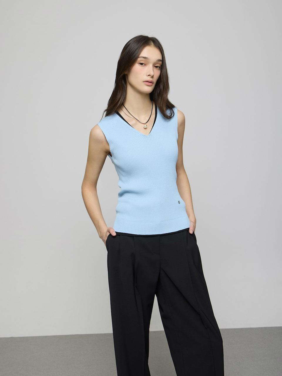 DEWL Sleeveless Whole Garment Knit Top Sweater (D252KSK231)