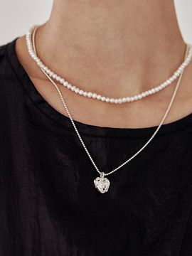 Dewy desert Rose Pendant Necklace