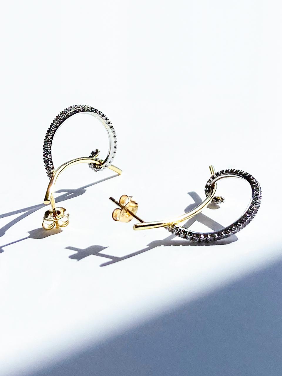 dfarbe 925 Silver Curved Crystal Earrings [18k Gold + Beige Gold]