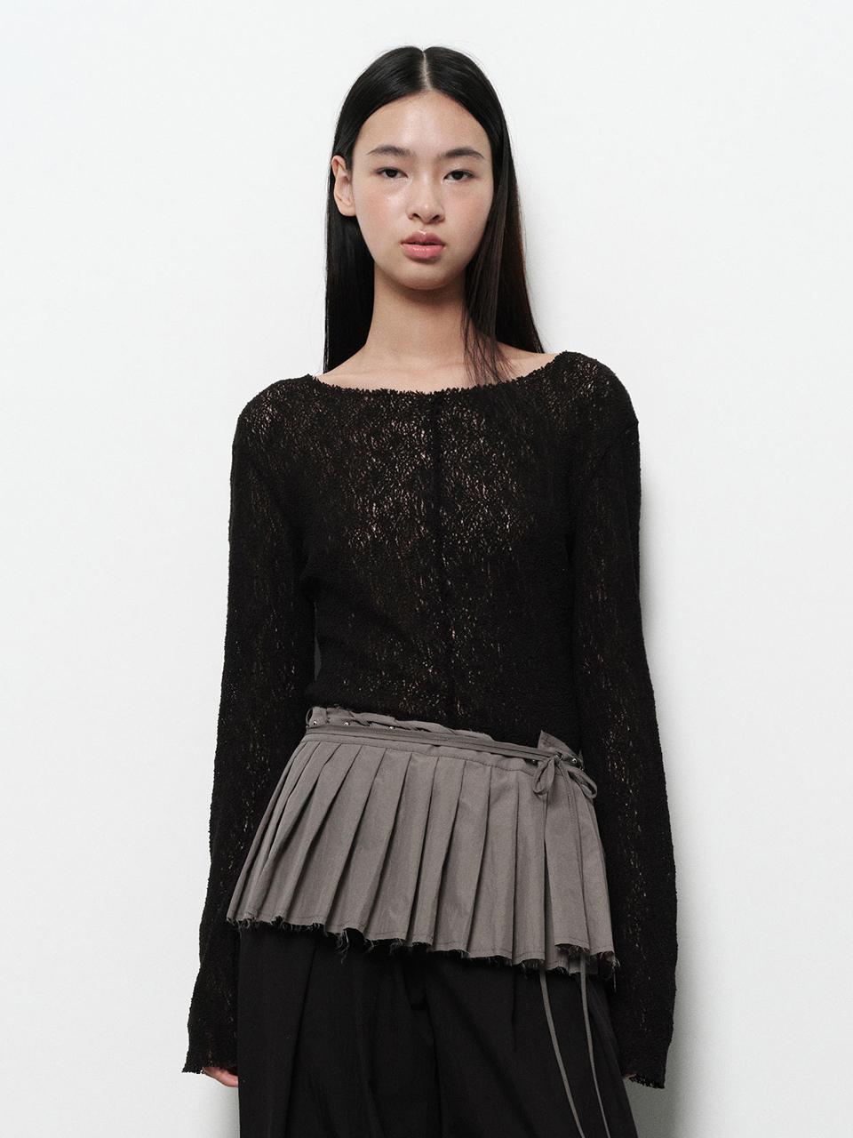 DIAGONAL SEE THROUGH LACE TOP [black]