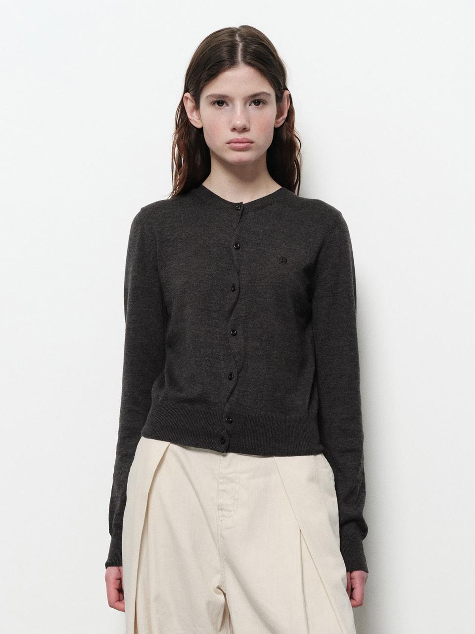DIAGONAL UNBALANCE BUTTON CARDIGAN [charcoal]
