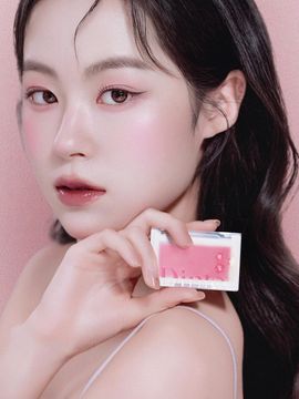 Dinto Blur Radiance 562 Peak of Blossoms Blusher [RED Blossom Edition]