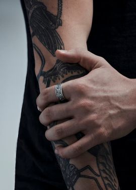 Disturbia Disturbia Amorata Thick Sterling Silver Ring 