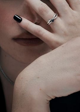 Disturbia Disturbia Rosethorn Thin Sterling Silver Ring 