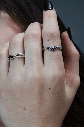 Disturbia Disturbia Teara Skull Sterling Silver Ring 