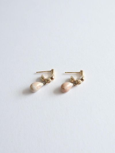 DOL Dry Bean Drop Earring [DOL wet petal]
