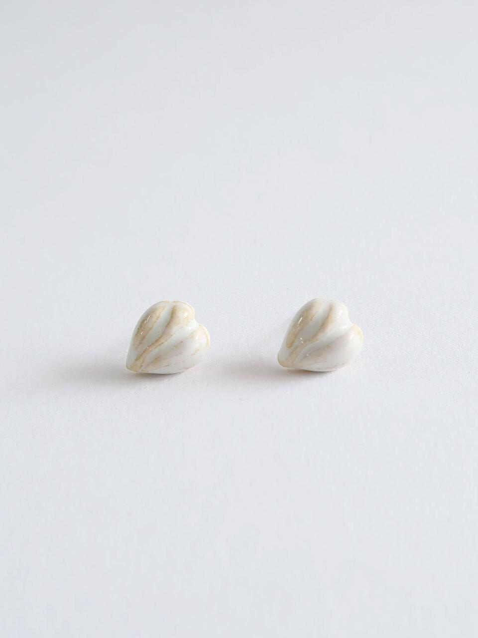 DOL Silver 925 Heart Petal Earring [WHITE]