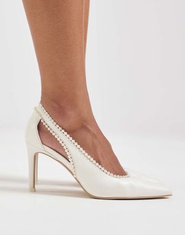 Dolce Vita Dolce Vita Kelson Bridal pointed toe heels with faux pearl cutout detailing in white leather