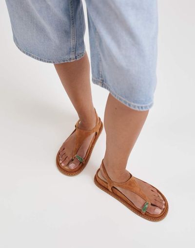 Dolce Vita Dolce Vita Stefan toe loop sandals with gem in tan suede-Neutral
