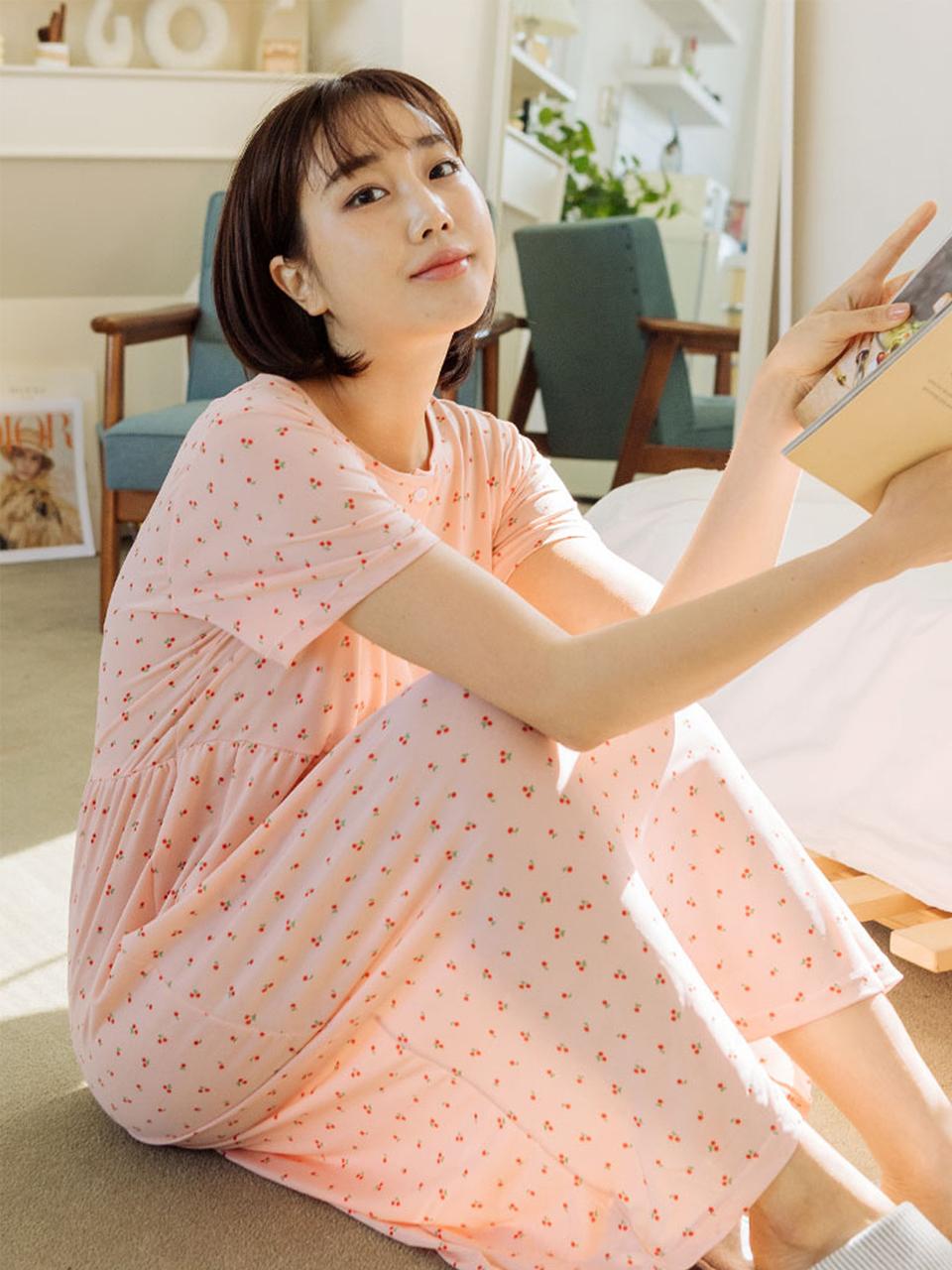 DOSSY Air-fit Short-sleeve Nightgown Dress [RED]