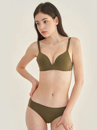 DOSSY No-Wire Volume Up Bra Ham Panties Set