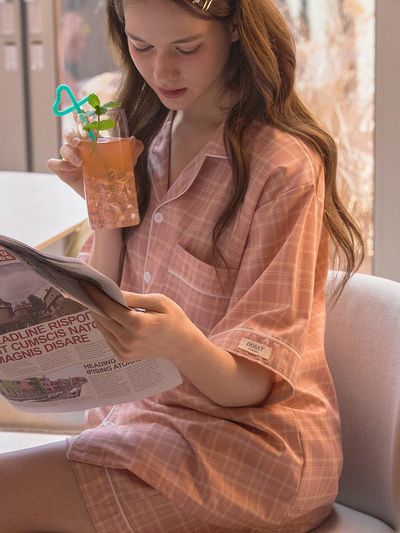 DOSSY Silk-fit Rosy Short-sleeve Couple Pajama Set