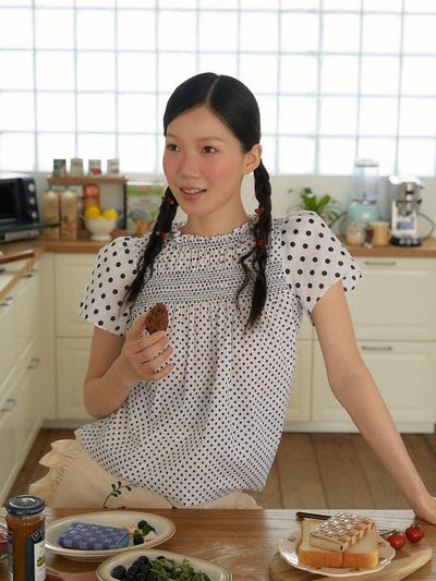 doublequotes Moui Smocking Blouse [Dot]