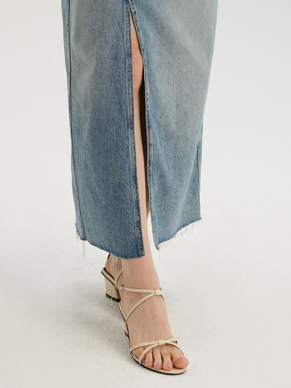dough Thin Strap Sandals