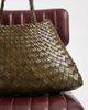 Dragon Diffusion Dragon Diffusion santa croce big woven leather bag in black-Green - 3