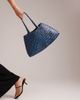 Dragon Diffusion Dragon Diffusion santa croce big woven leather bag in navy blue - 2
