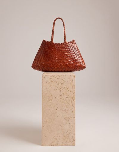 Dragon Diffusion Dragon Diffusion santa croce big woven leather bag in tan-Brown