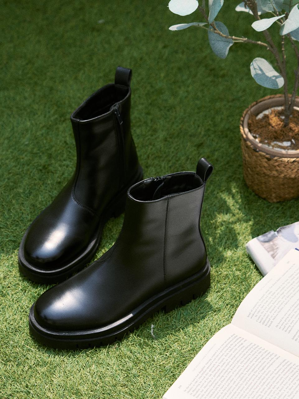 DRAWFIT WOMEN Curved-cut chunky ankle boots [BLACK]