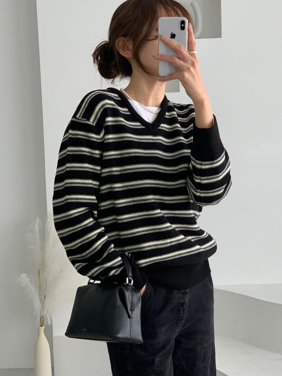 DRAWFIT WOMEN Ripple Stripe Cotton V-neck Loose Fit Knit [2COLORS]