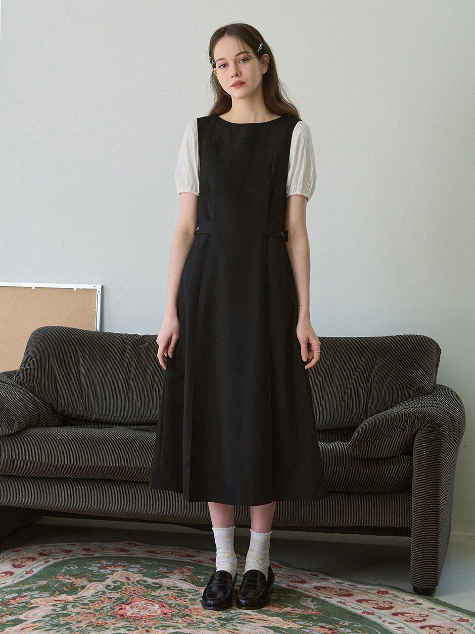 DRAWFIT WOMEN Wool Sleeveless Tuck Dress_Black