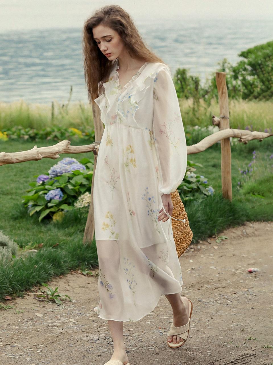 DUNDROP DD_Pearlescent floral dress